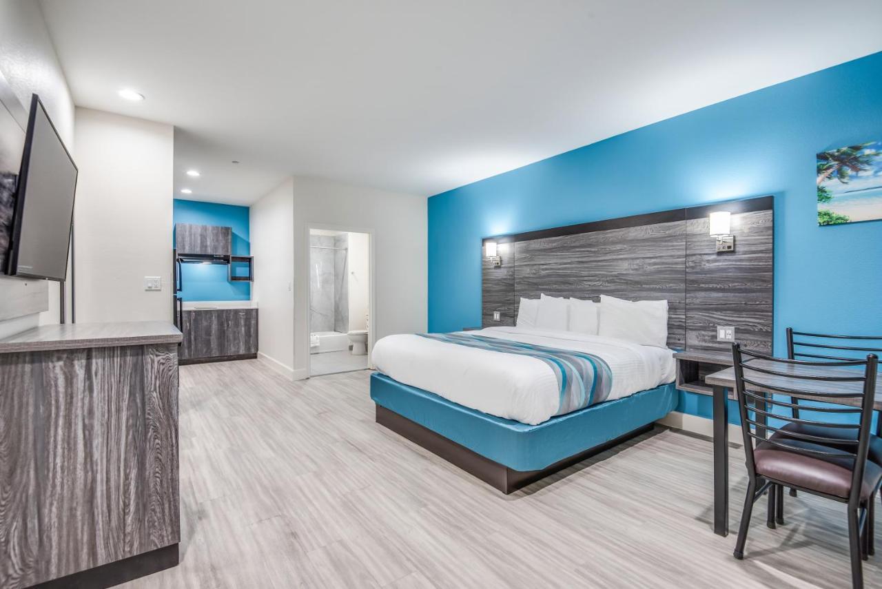 Americas Best Value Inn & Suites Houston At Hwy 6 エクステリア 写真